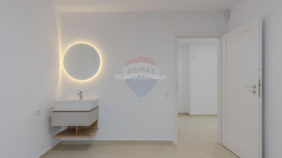 Clinica medicala-9 cabinete- URBAN PLAZA - bloc 15 parter! - 34