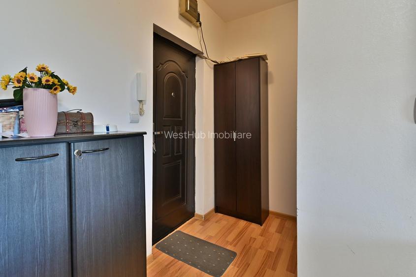 Apartament cu 3 camere, semidecomandat, 65 mp utili + balcon - Soarelui - 11
