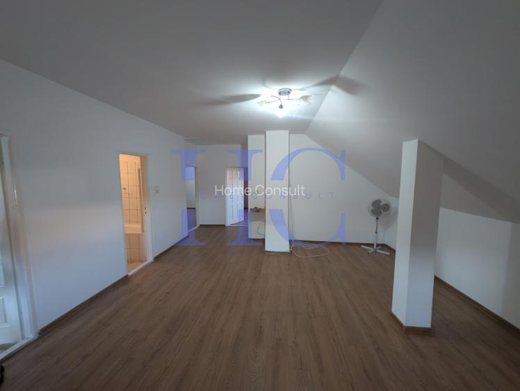 Apartament tip mansarda 3 camere de inchiriat  - 2
