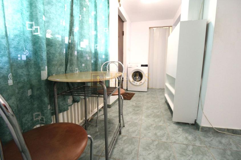 2 camere la curte intr-o zona linistita in Cetatii - 6