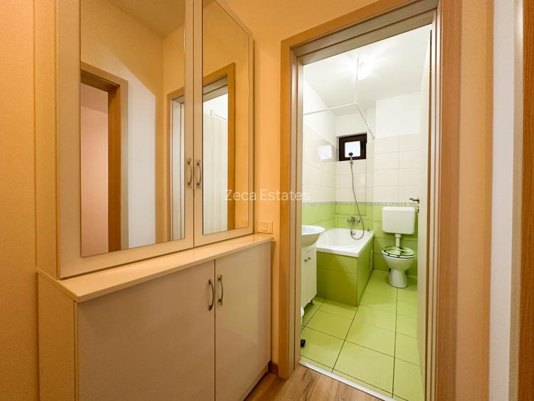 Apartament cu 3 camere | Decomandat | 2 Bai | 2 Balcoane | Loc de Parcare - 10