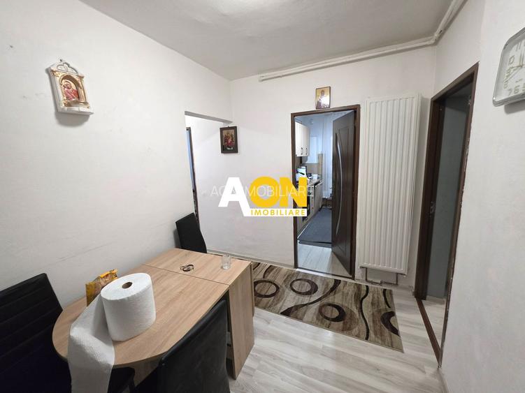 Apartament cu 3 camere, parter, boxă, acces curte, Cetate, zona Closca - 3