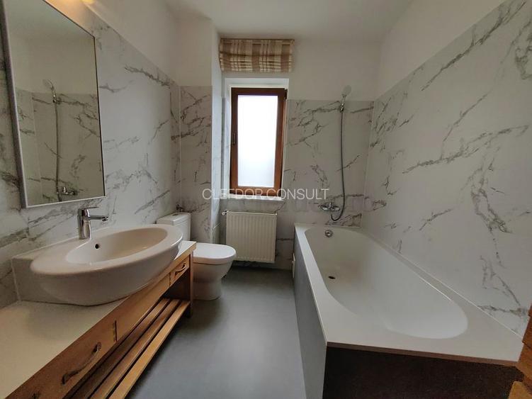 Iancu Nicolae - Vila individuala RENOVATA langa padure - 15