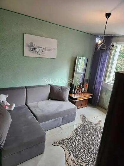 Apartament 2 camere decomandat zona Titan, Metrou 1 Decembrie - 5