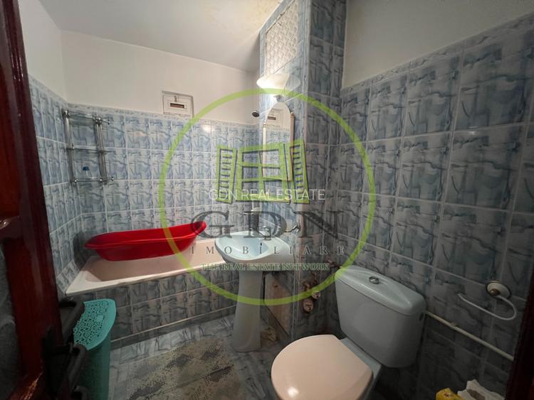 Apartament 3 camere, decomandat, cartier Rovine, zona liceul Tudor Arghezi - 11