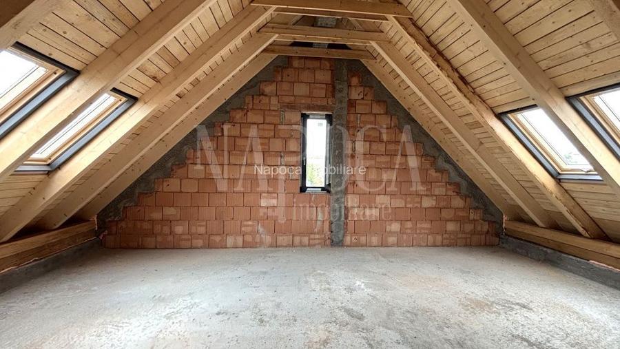 Casa 7 camere de vanzare in Salicea - 9