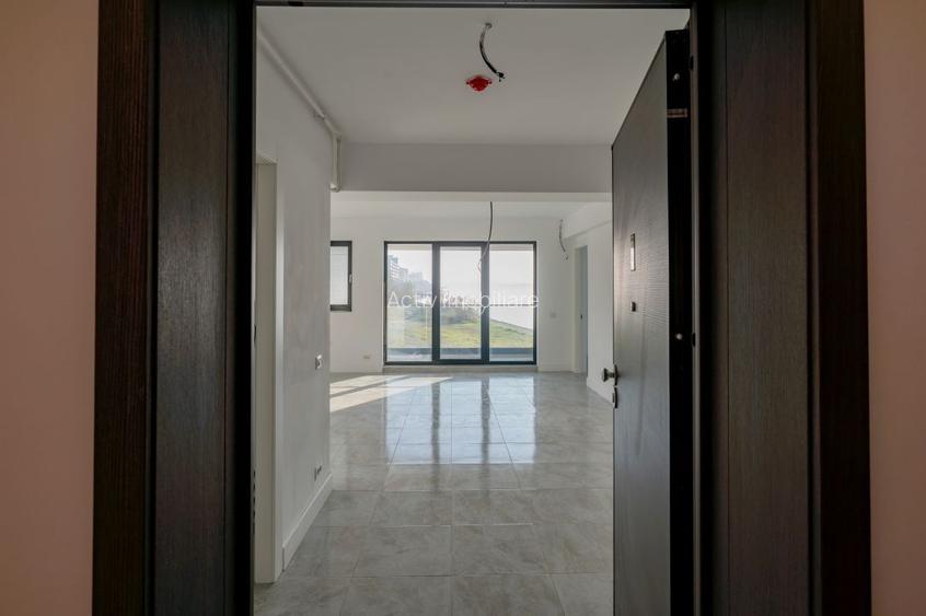 2 camere Mamaia | Private Lake- bloc 2025| Vedere frontală la lac, la 5 m de apa - 8