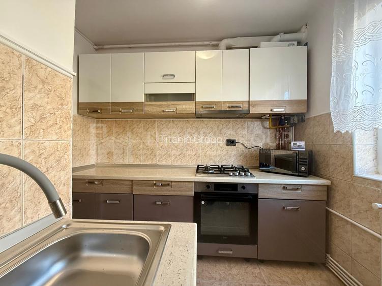 Garsoniera decomandata, etaj intermediar - Zona Tractorul, Coresi - 6