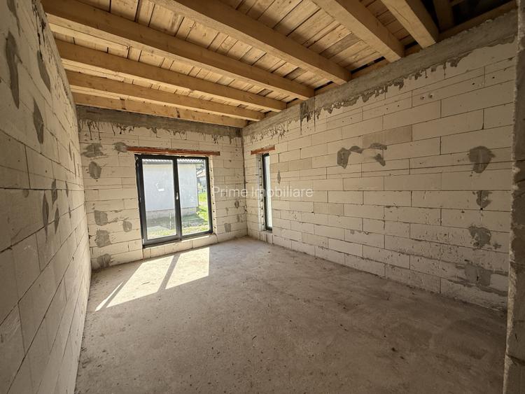 Casă individuală semifinisată de vânzare | Zonă Ultracentrală| TEIUS - 9