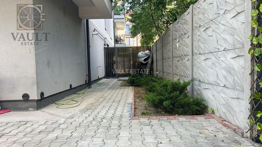 Apartament 2 camere - CURTE 130 MP - zona APARATORII PATREI - 8