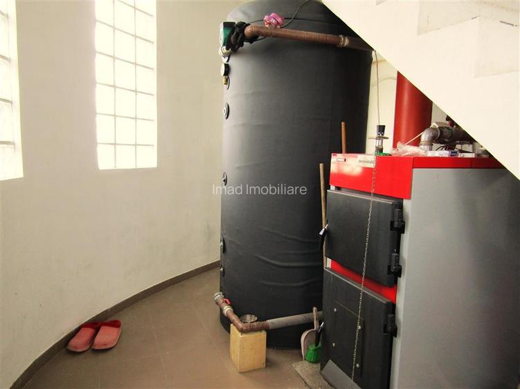 Cu mare potential! Vanzare Casa P+Pod si acoperis tip terasa in Ulmi. - 8