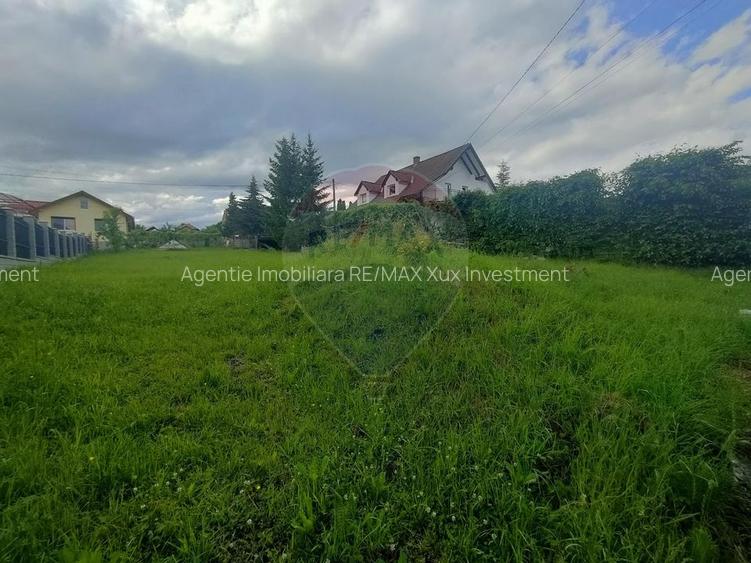 Teren intravilan de vanzare - 9