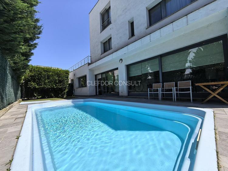 Vila de Lux in apropiere de British School - 23