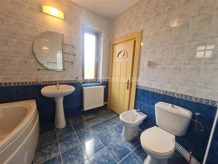 Vila impetuoasa pe 700mp teren:Spatiu versatil pentru locuinta/afacere Premium - 23