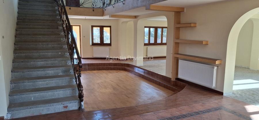 Vila D+P+E  ,  Suprefata construita desfasurata=657mp + teren, S=1076 MP. - 3