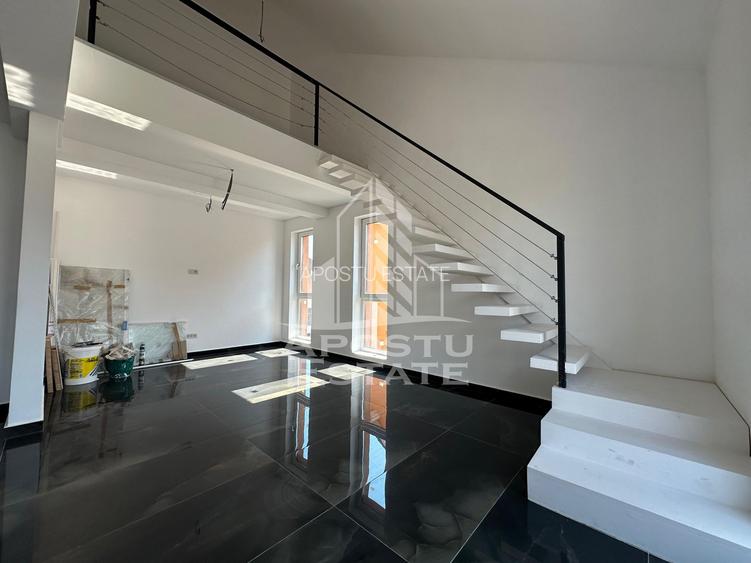 Penthouse cu scara interioara, 3 camere si 2 bai, disponibil imediat. - 4