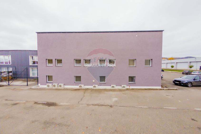 Spatiu de birouri si hala de depozitare ,de inchiriat - 10