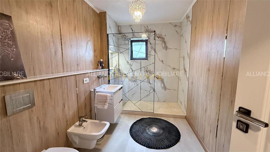 Casa Individuala - 5 camere - 3 bai - 450mp teren - 4