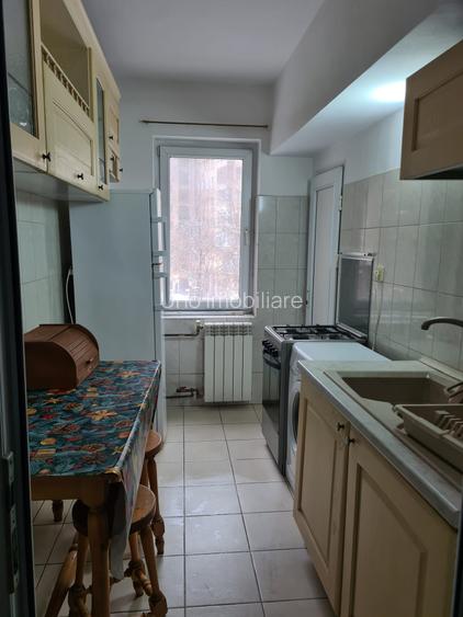 PIATA ROMANA ,COLOANE,APARTAMENT 3 CAMERE INCHIRIERE - 3