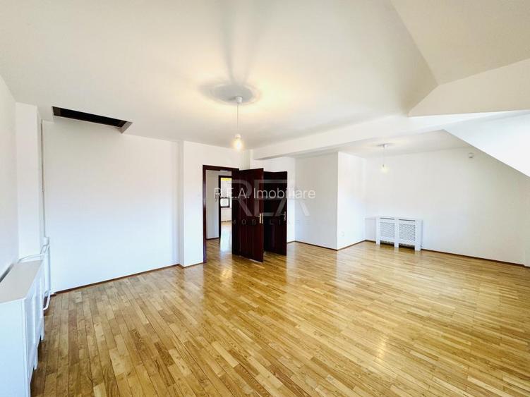 Vila 8 camere vis a vis de Piata Floreasca, garaj, curte proprie - 13