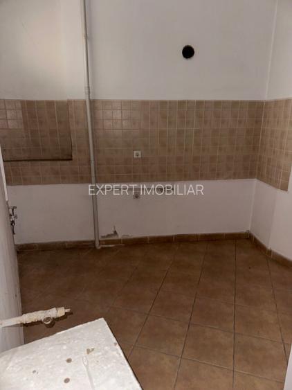 ARMENEASCA - Carol 4 camere 120 mp utili parter cu curte - 15