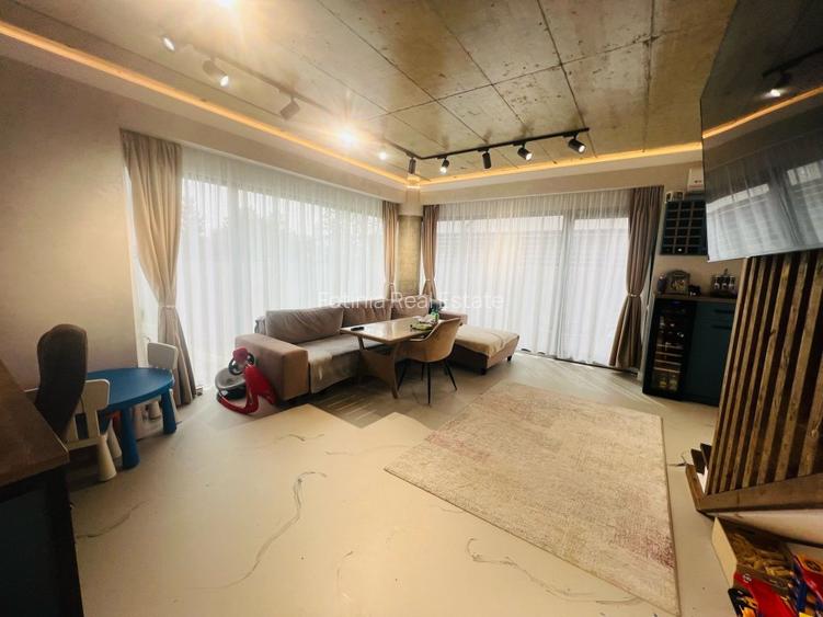 Vila de v&acirc;nzare &icirc;n Palazu Mare - 8