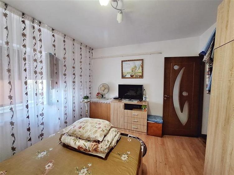 Apartament 2 camere decomandat, zona Neagoe Voda