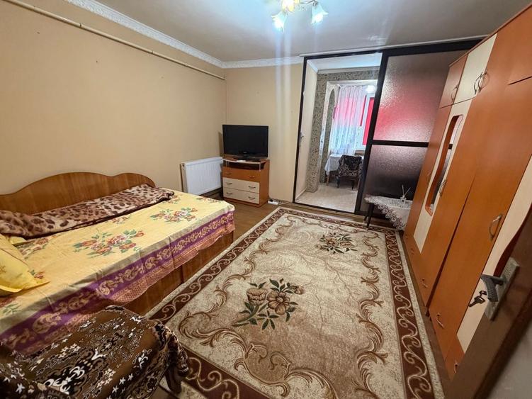De închiriat garsoniera cartier Hipodrom zona Polivalenta