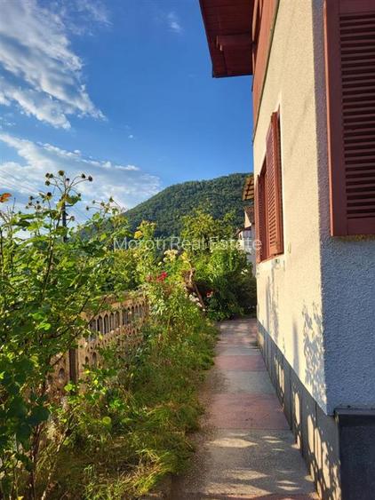 Jumatate duplex in Criscior, Hunedoara - 2