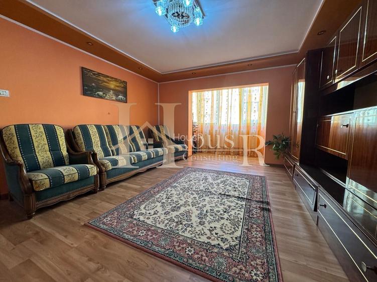 Etaj 2.Bloc izolat.Centrala proprie.Vedere 2 parti - 2