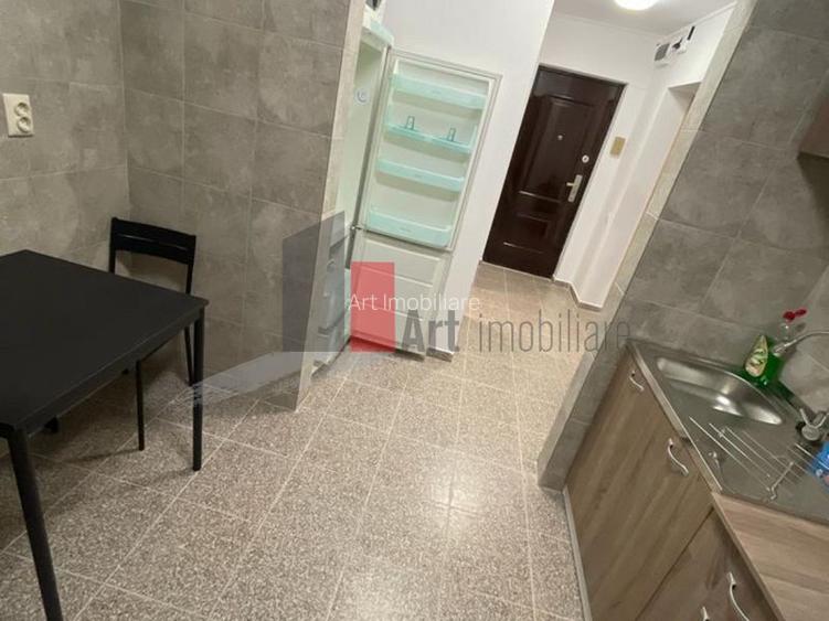 Vânzare garsonieră Bd. Obregia - 2