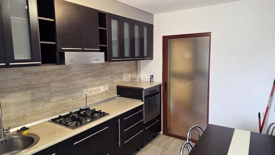 Semicentral - Gara, 3 camere spatios, mobilat si utilat, 2 bai, 2 balcoane - 5