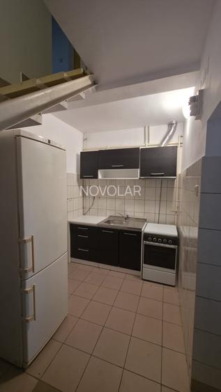 Sediu Firmă lângă Metrou Jiului 5 Camere Mansardă Open Space și Curte cu Parcare - 8