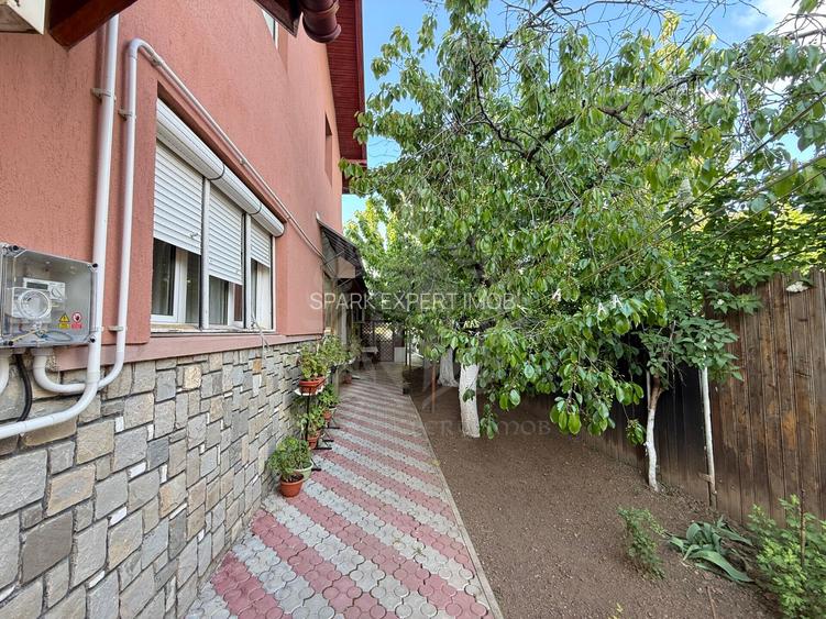 Casa extinsa 8 camere, garaj, teren 1300mp , zona stradala Paulestii Noi - 26