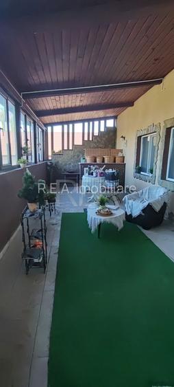 Vila superba 2012, P+1+M, 10+ camere, posibilitate business gradinita sau centru - 11