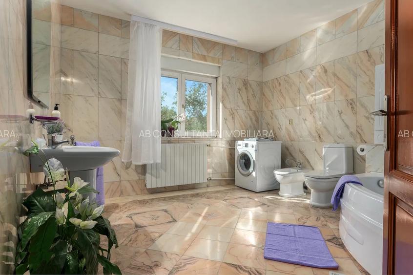 Zona Barbu Vacarescu vila 9 camere - 12