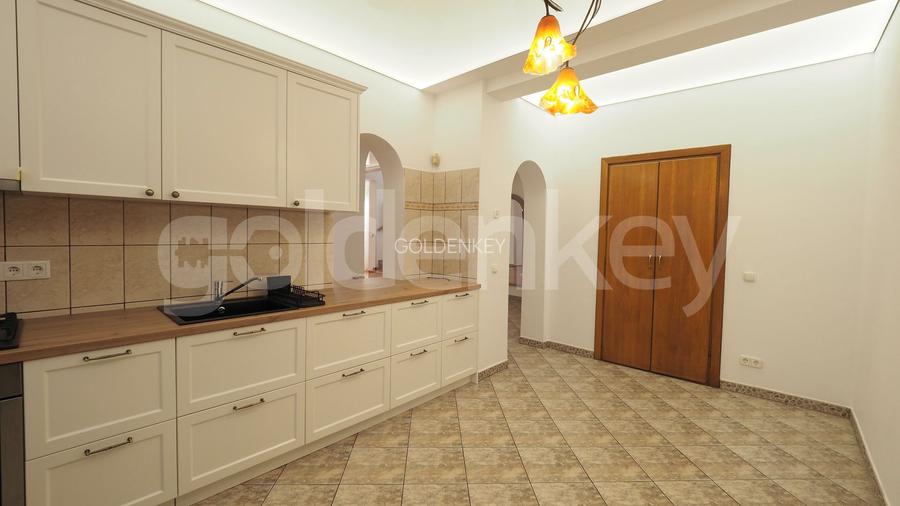 Vila individuala cu 7 camere | piscina | 1000mp teren - 6