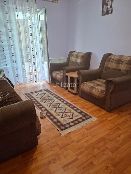 Închiriez apartament 2 camere  - 4