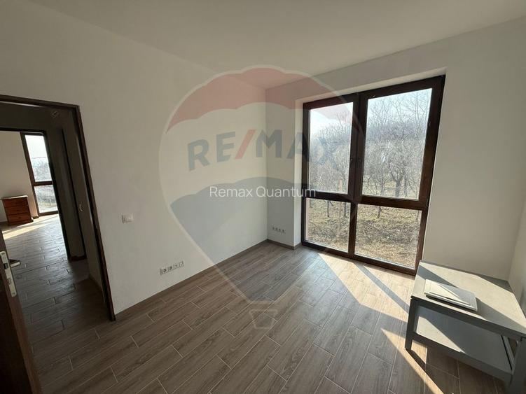 De vânzare Casă nouă cu 4 camere, teren 1190 mp Cartier Podgoria - 11