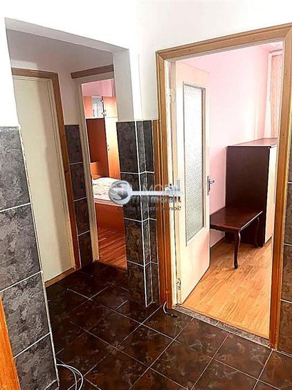 Vanzare Ap. 3 camere,decomandat ,zona Dacia - 4