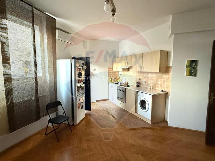 VANZARE Apartament cu 4 camere in zona Dacia - 4