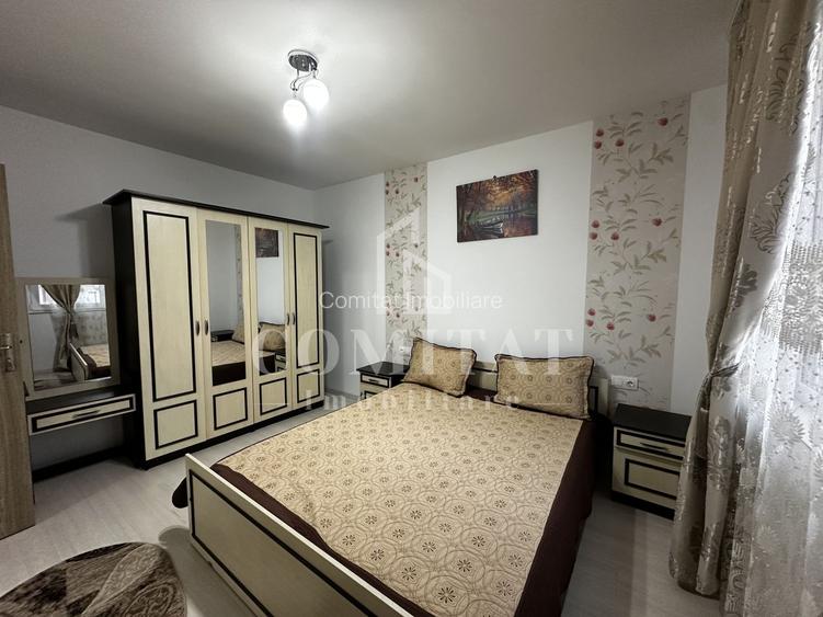 Apartament la etaj intermediar | 2 camere | Zona Str Porii - 11