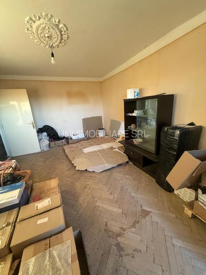 Apartament 3 camere – Bulevardul Independenței etaj 2/3 - 2