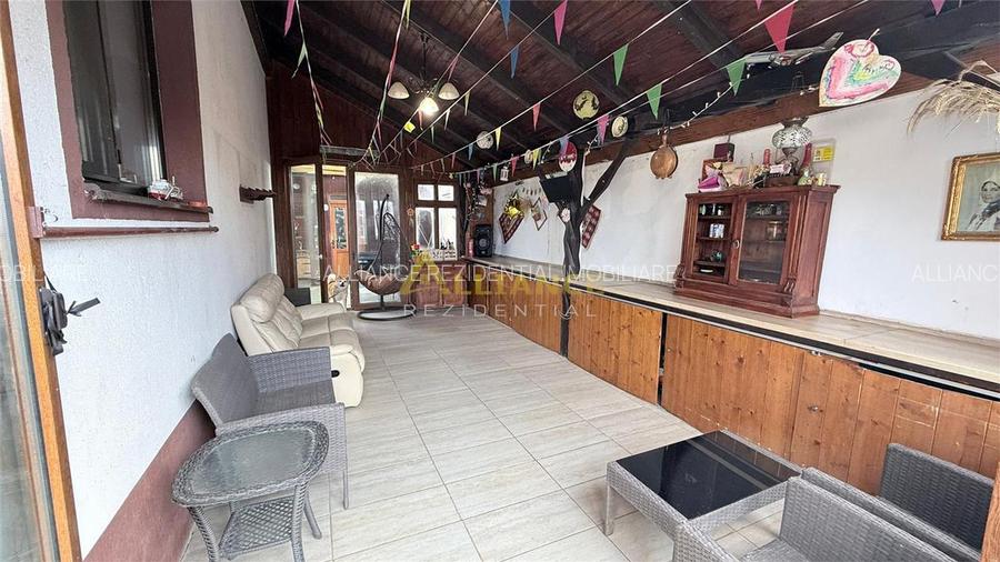 Duplex - 4 camere - 2 bai - 350mp teren - 3