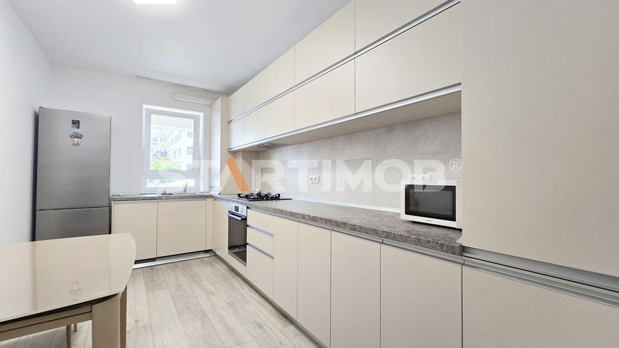 Apartament 3 camere cu boxa si parcare zona Kasper Coresi