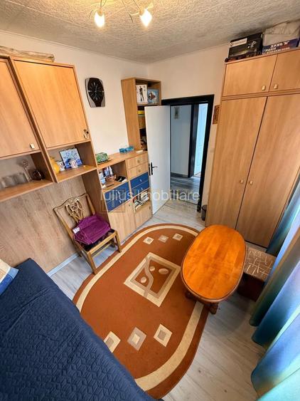 2 camere| curte comuna cu 3 apartamente| centrala proprie| zona aradului| - 8