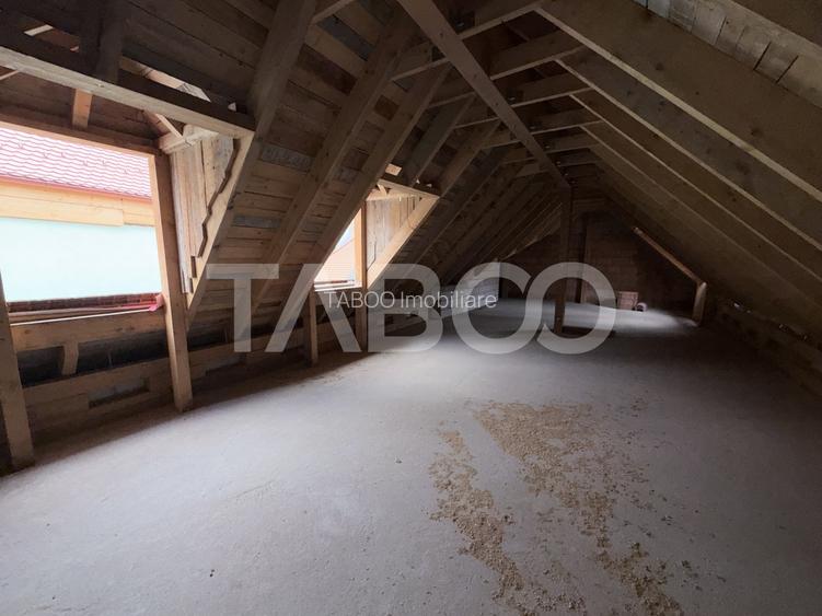 Proiect de investitie imobiliara format din 6 studiouri Orasul de Jos - 8