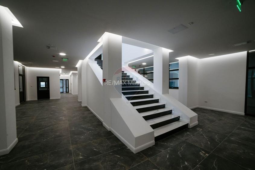 Spațiu comercial ULTRACENTRAL - 5