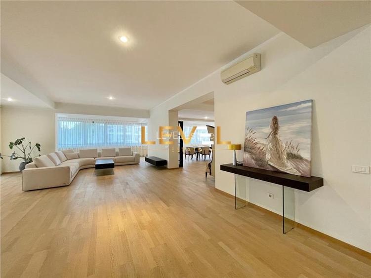 [VIDEO] Penthouse 4 camere de inchiriat 403 mp - Herastrau - 2