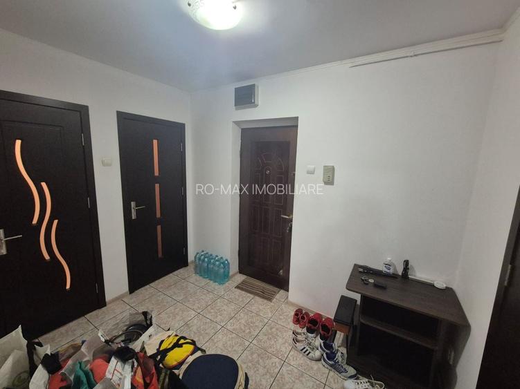 Ap 3 camere Titan - Piata Miniș mobilat/utilat - 6